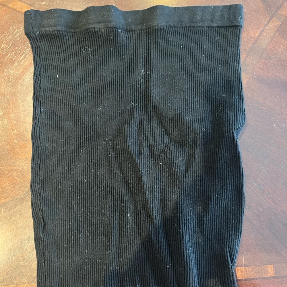 Hera Collection Black Ribbed Top - Picture 3 of 3